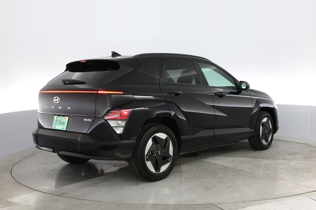 2024 Hyundai Kona — photo 2 of 25