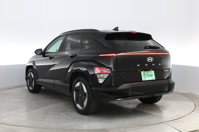 2024 Hyundai Kona — photo 13 of 25