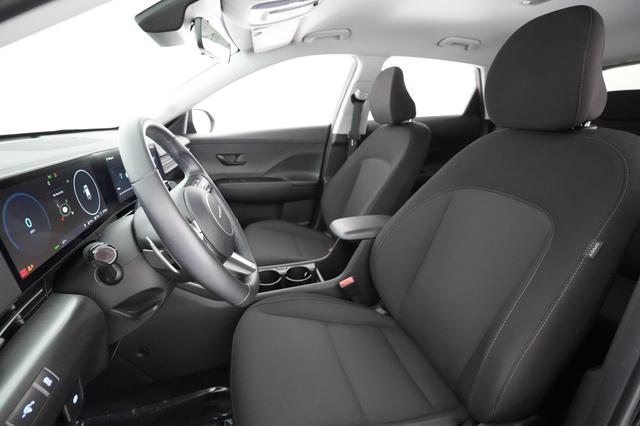 2024 Hyundai Kona — photo 3 of 25