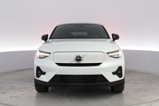 2023 Volvo C40 Recharge — photo 9 of 23