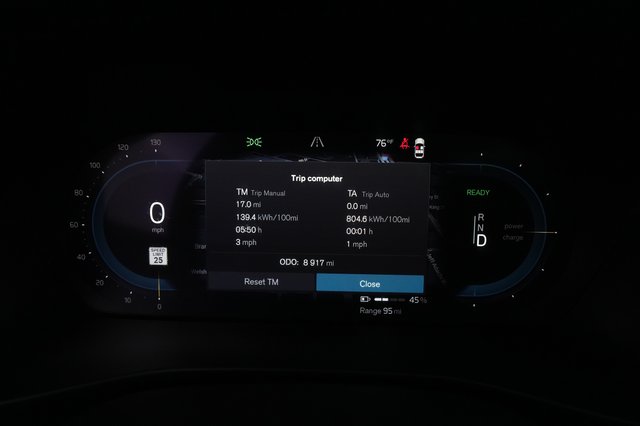 2023 Volvo C40 Recharge — photo 5 of 23