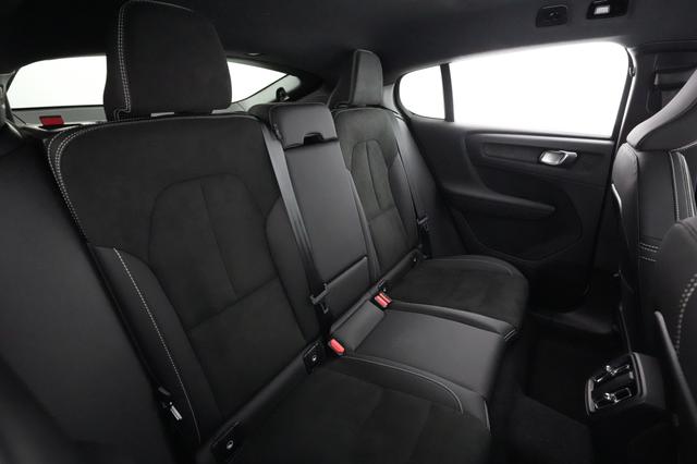 2023 Volvo C40 Recharge — photo 4 of 23