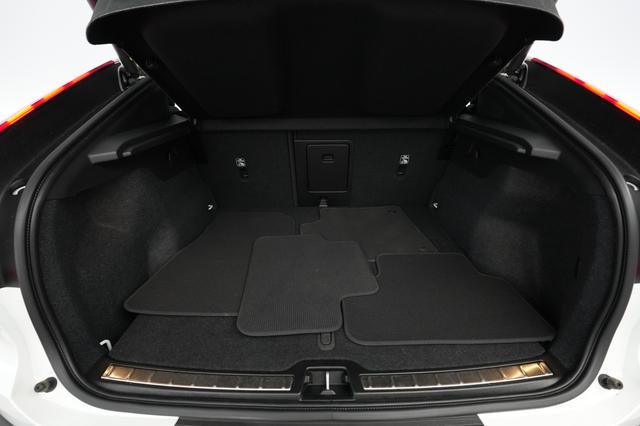 2023 Volvo C40 Recharge — photo 6 of 23