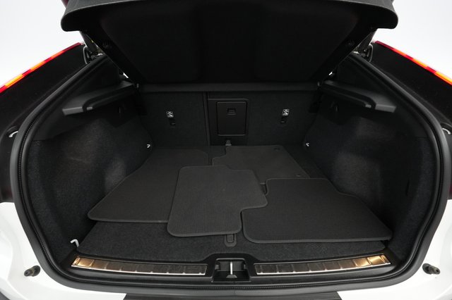 2023 Volvo C40 Recharge — photo 6 of 23