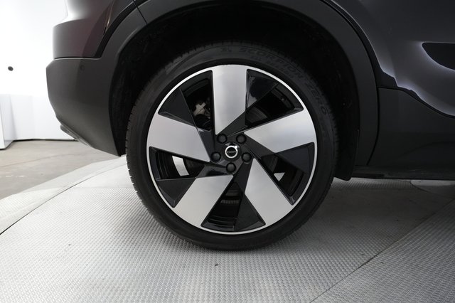 2023 Volvo C40 Recharge — photo 17 of 27