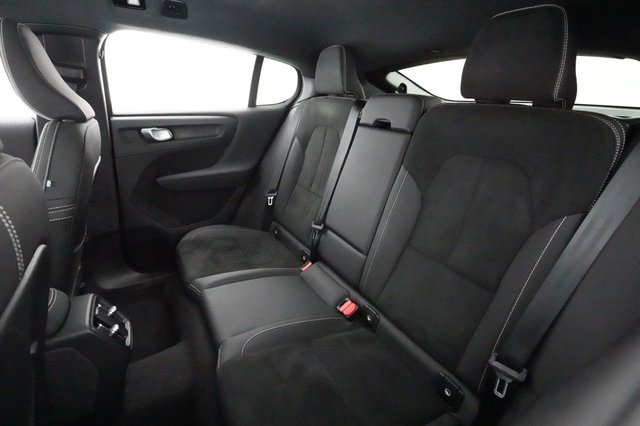 2023 Volvo C40 Recharge — photo 19 of 27
