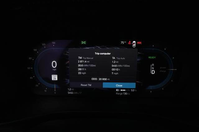 2023 Volvo C40 Recharge — photo 5 of 27
