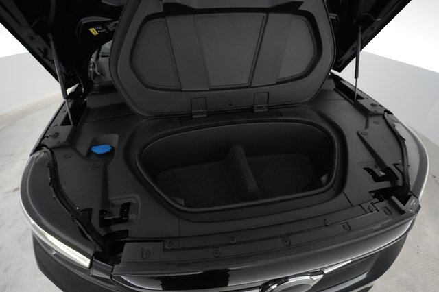 2023 Volvo C40 Recharge — photo 24 of 27