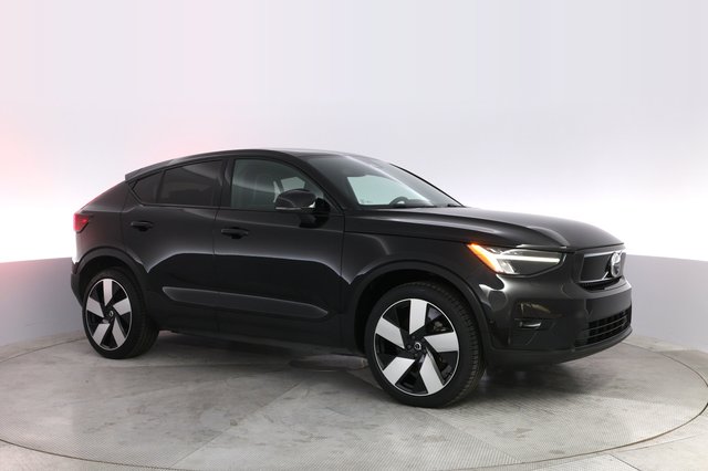 2023 Volvo C40 Recharge — photo 11 of 27