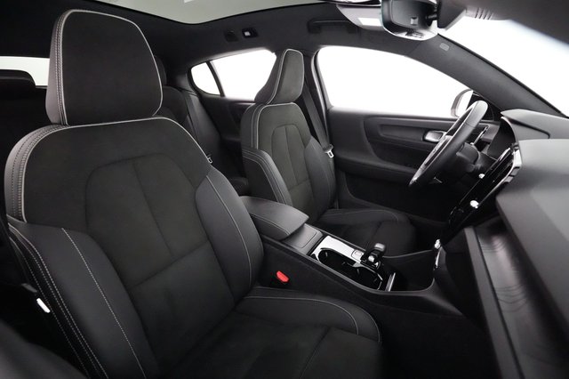 2023 Volvo C40 Recharge — photo 18 of 27