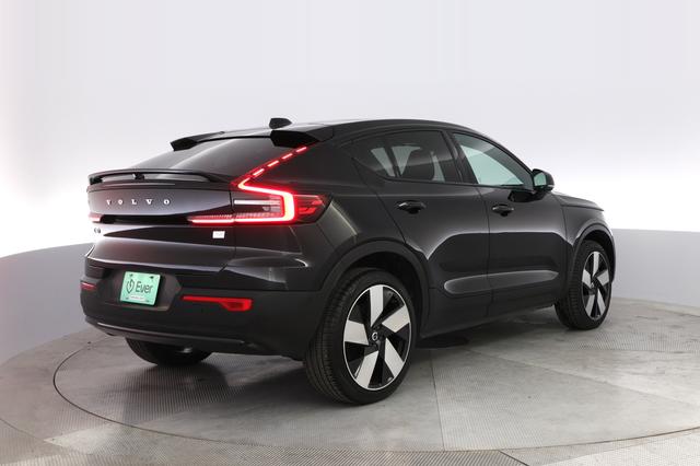 2023 Volvo C40 Recharge — photo 2 of 27