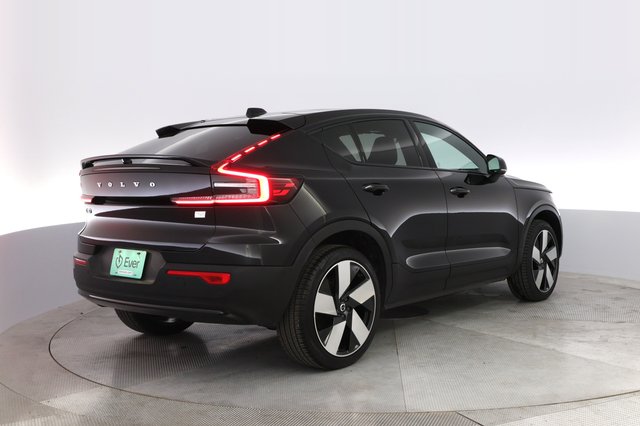 2023 Volvo C40 Recharge — photo 2 of 27