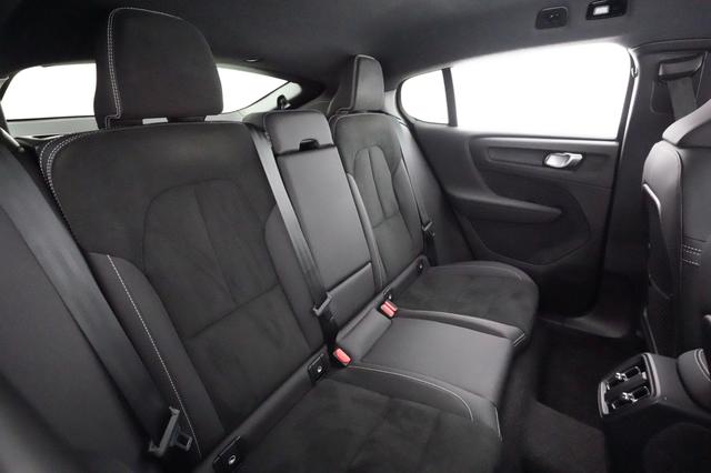 2023 Volvo C40 Recharge — photo 4 of 27