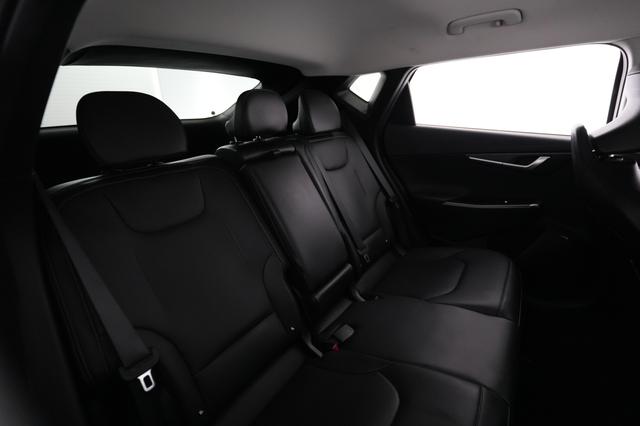 2023 Kia EV6 — photo 4 of 21