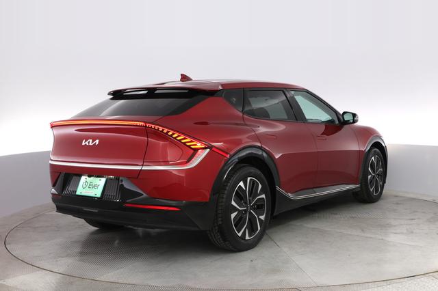 2023 Kia EV6 — photo 2 of 21