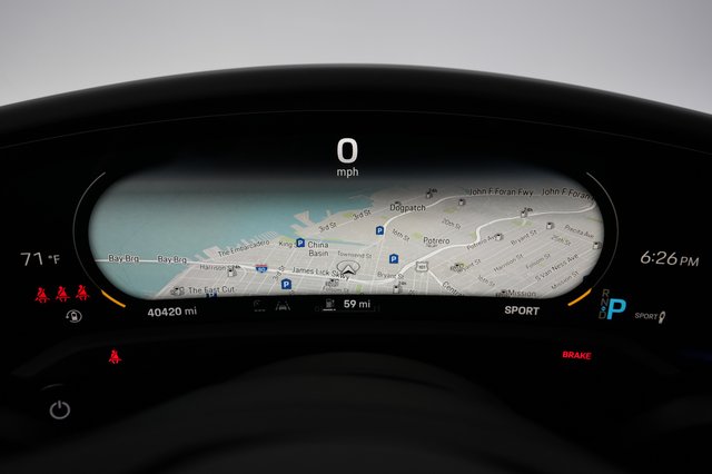 2022 Porsche Taycan — photo 5 of 23