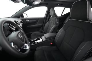 2023 Volvo XC40 Recharge — photo 3 of 24