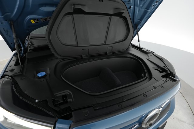 2023 Volvo XC40 Recharge — photo 21 of 24