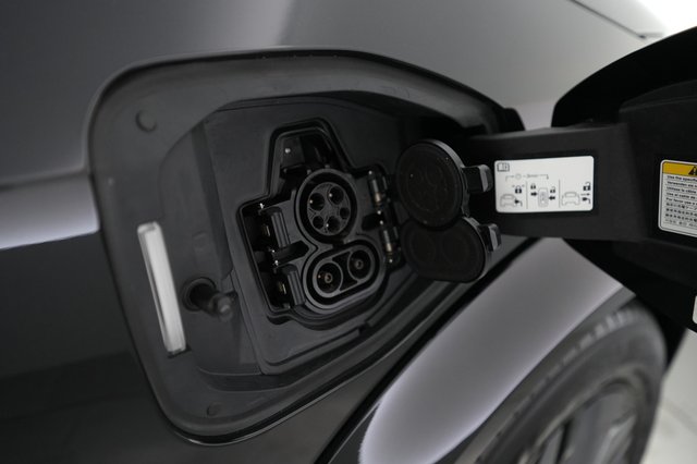 2023 Nissan Ariya — photo 8 of 20