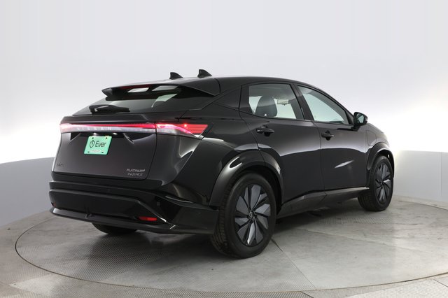 2023 Nissan Ariya — photo 2 of 20