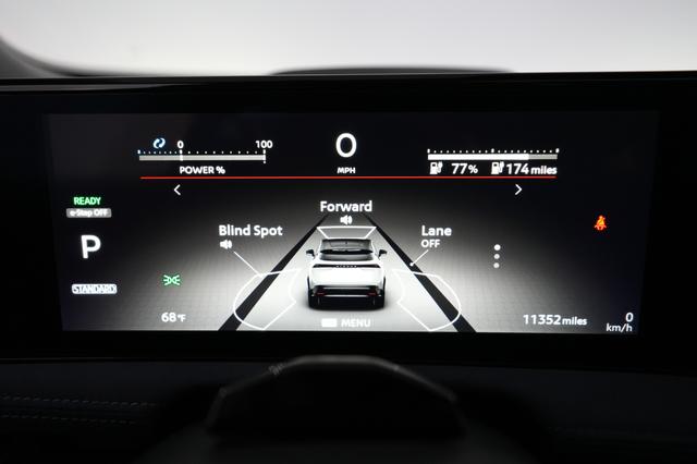 2023 Nissan Ariya — photo 5 of 20