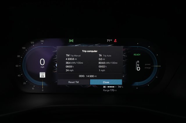 2022 Volvo C40 Recharge — photo 5 of 24