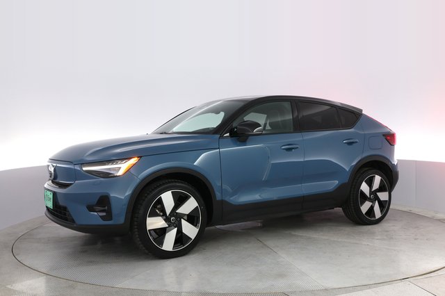 2022 Volvo C40 Recharge — photo 14 of 24