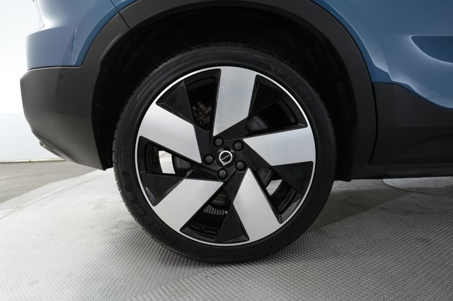 2022 Volvo C40 Recharge — photo 17 of 24