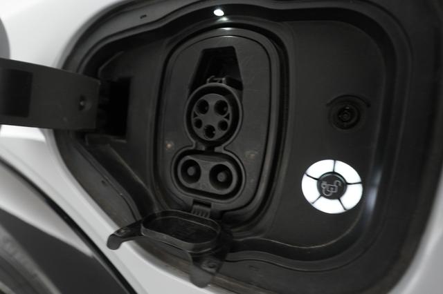 2021 Ford Mustang Mach-E — photo 8 of 23