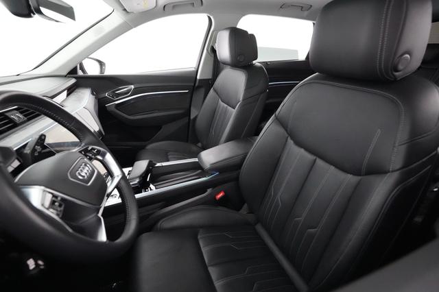 2021 Audi e-tron — photo 3 of 25