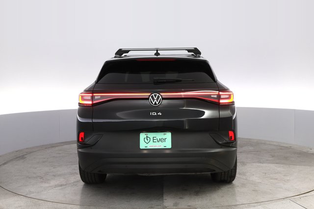 2021 Volkswagen ID.4 — photo 12 of 20