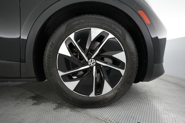 2021 Volkswagen ID.4 — photo 7 of 20
