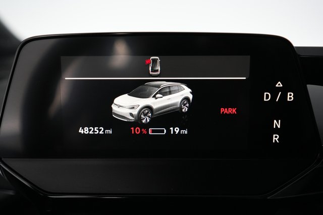 2021 Volkswagen ID.4 — photo 5 of 20