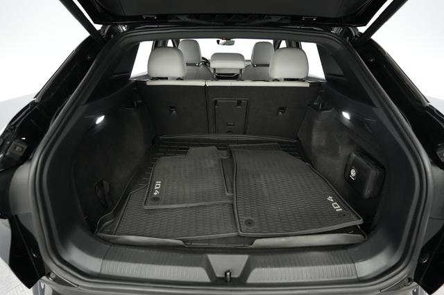 2021 Volkswagen ID.4 — photo 6 of 20