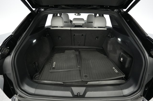 2021 Volkswagen ID.4 — photo 6 of 20