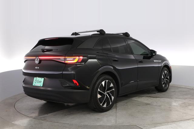 2021 Volkswagen ID.4 — photo 2 of 20