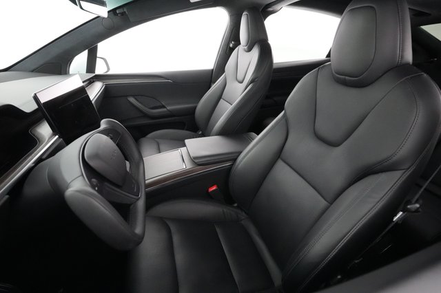 2022 Tesla Model X — photo 3 of 22