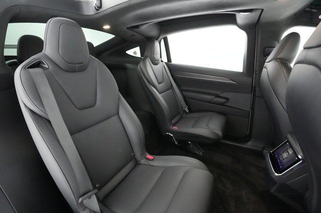 2022 Tesla Model X — photo 4 of 22