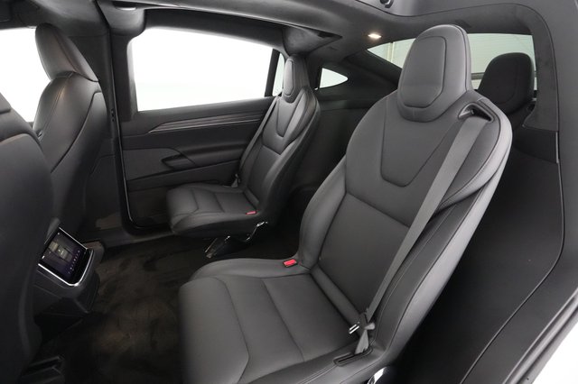 2022 Tesla Model X — photo 19 of 22