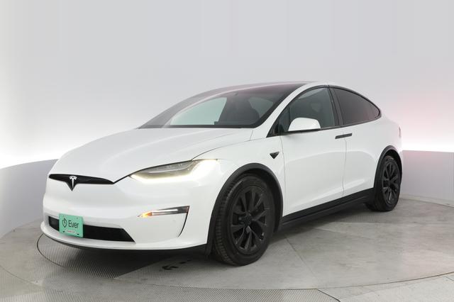 2022 Tesla Model X — VIN 7SAXCBE55NF335921