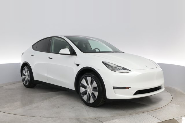 2021 Tesla Model Y — photo 10 of 22