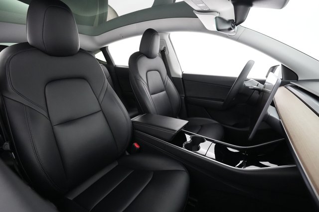 2021 Tesla Model Y — photo 18 of 22