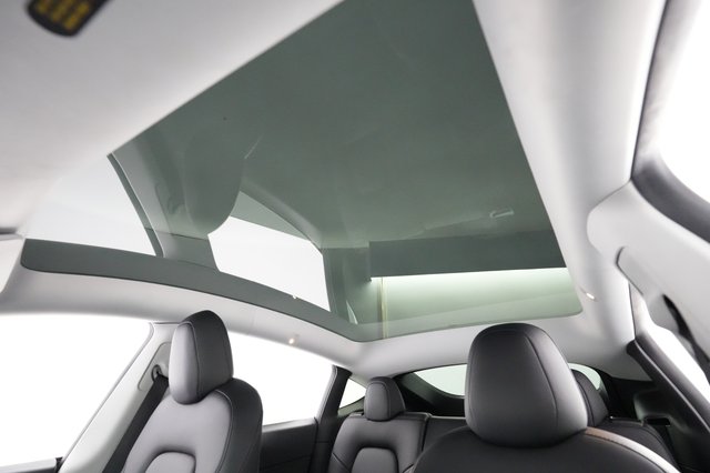 2021 Tesla Model Y — photo 20 of 22