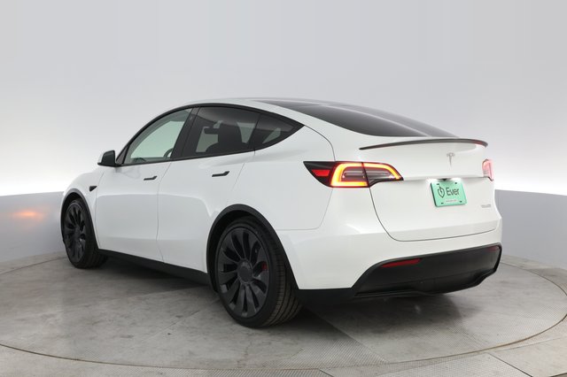 2023 Tesla Model Y — photo 13 of 22