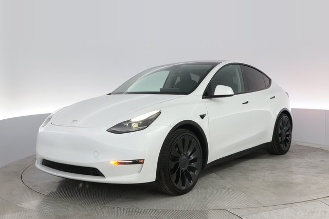 2023 Tesla Model Y — VIN 7SAYGDEF8PF740719