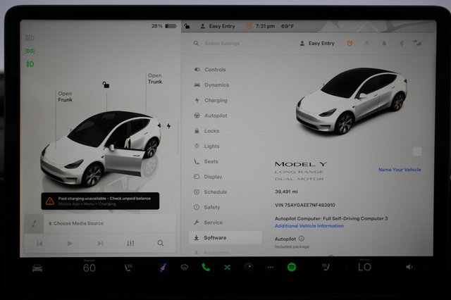2022 Tesla Model Y — photo 5 of 22