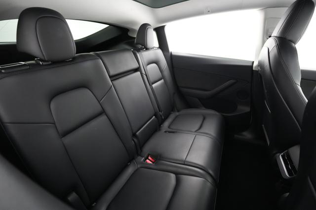 2022 Tesla Model Y — photo 4 of 22