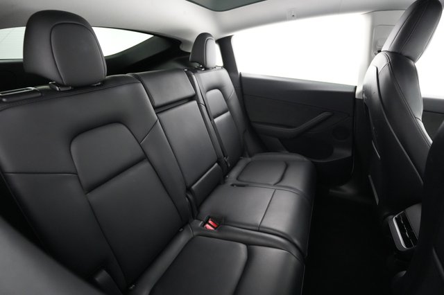 2022 Tesla Model Y — photo 4 of 22