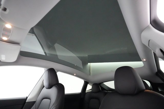 2023 Tesla Model Y — photo 20 of 26