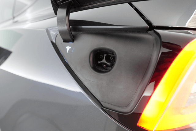 2023 Tesla Model Y — photo 7 of 26